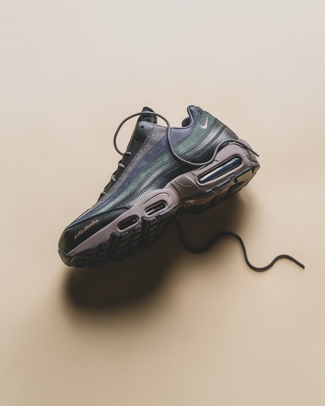 2025年 3/29 発売予定】A Ma Maniére × NIKE AIR MAX 95 SP (ア マ