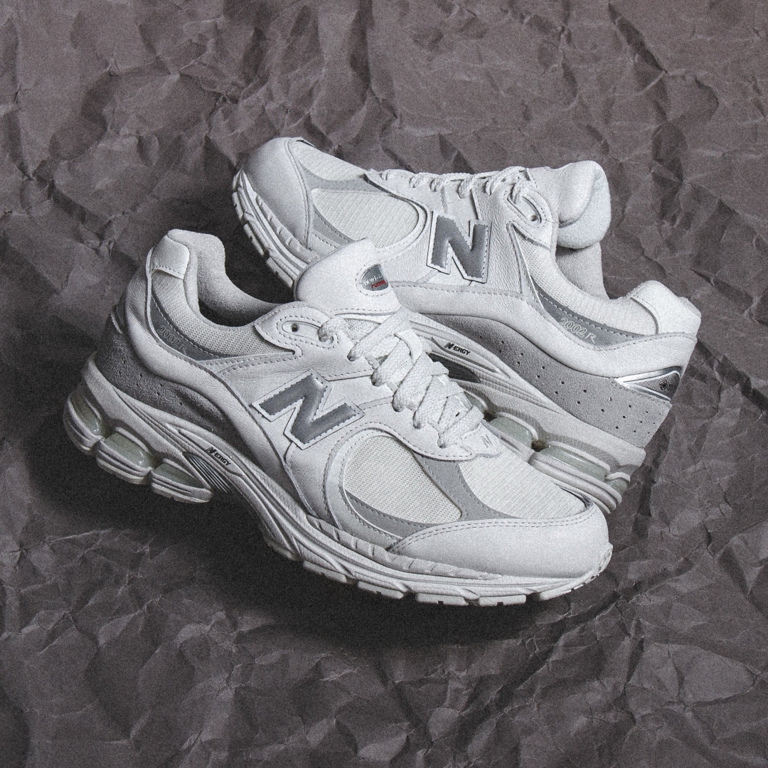 国内 10/27 発売】GORE-TEX × New Balance M2002 RXM “Light Grey
