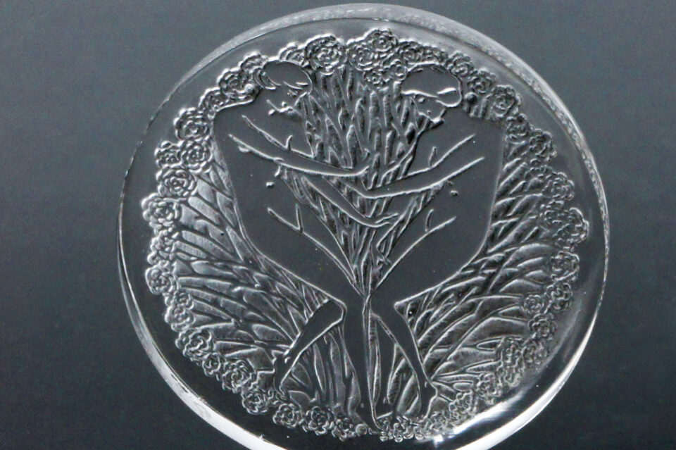 印章：二人のダンサー」ルネ・ラリックのデスクウェア《ギャルリー