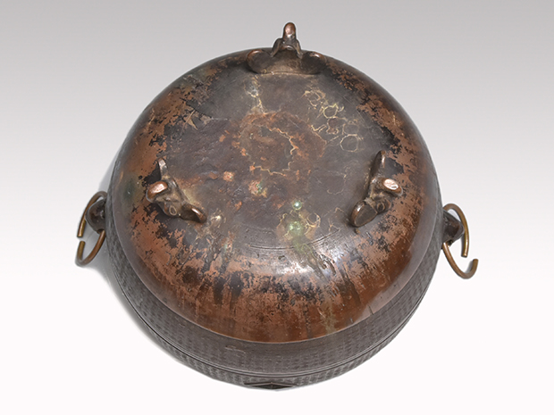 唐銅象足眉風炉 伊予芦屋 慶長後期 長野烈極書 大西清右衛門箱書は宝暦