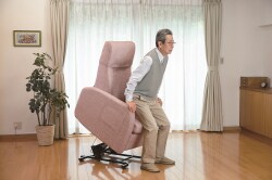 リフトアップチェア リクライニングチェア レンタル 立ち上がりを補助