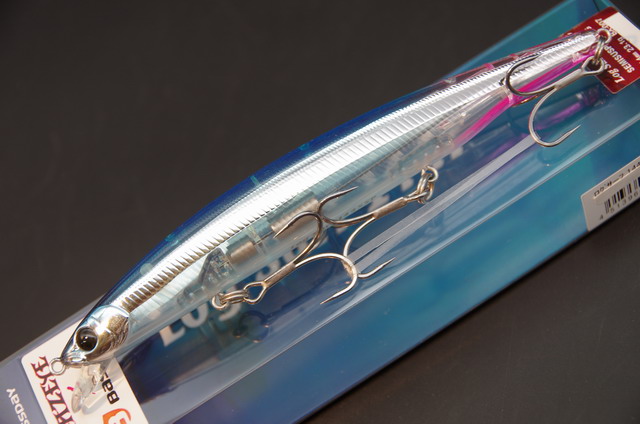 ブレイズアイ×バスデイ ログサーフ144SSP 140mm/23.1g 限定【シーバス