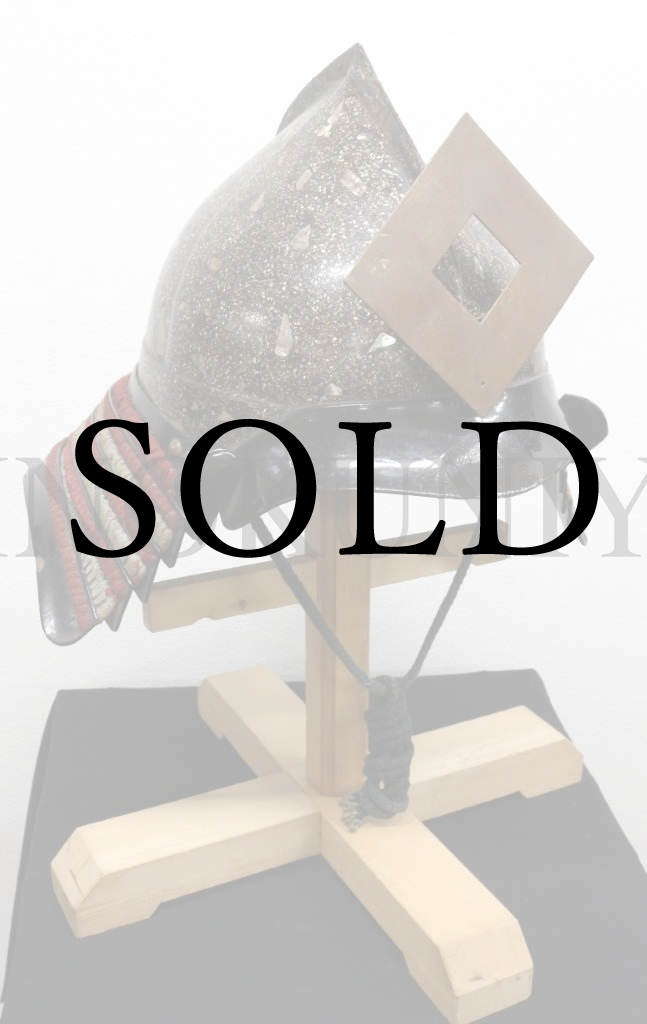 兜 鎧兜 販売・買取の紀の国屋（鎧、甲冑、兜、武具、骨董を販売してい