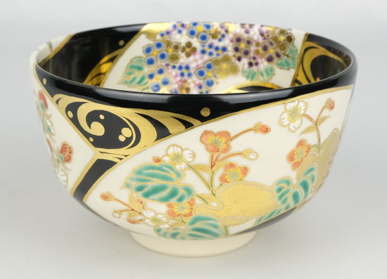 栗山園オンライン通販部 / 【出物】 黒仁清扇面流水茶碗 宮川香雲