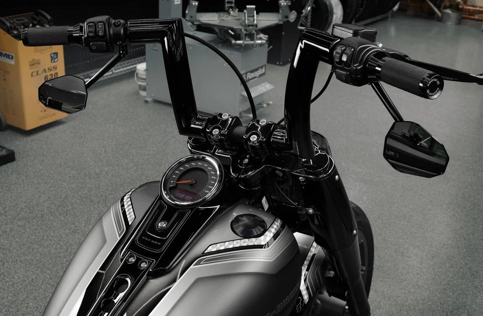 超ド迫力ハンドルバー！？キラーカスタムより 2インチファットハンドル