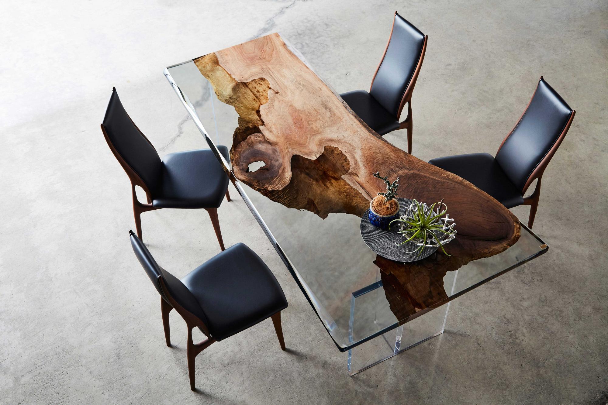 アトリエ木馬 | HERBIS ハービス｜大阪梅田のショッピングセンター