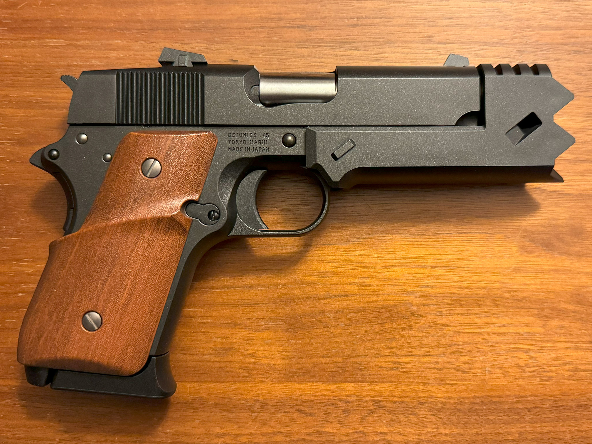 東京マルイ × アニメ「リコリス・リコイル」のコラボ「千束の銃