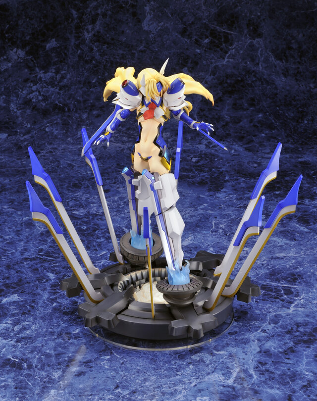 アルターより「BLAZBLUE」の「μ-No.12-」フィギュアが登場、台座がLED