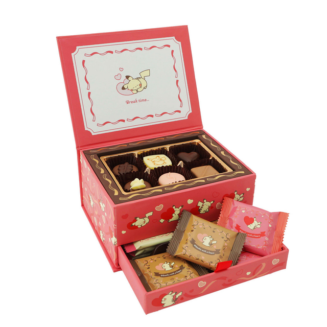 ハートマークを抱えたピカチュウが可愛い！『ポケモン』新グッズに