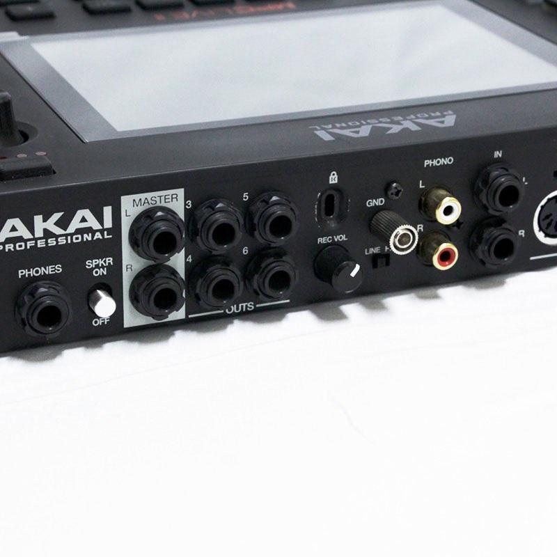 AKAI 【展示アウトレット特価品】MPC LIVE II ｜イケベ楽器店