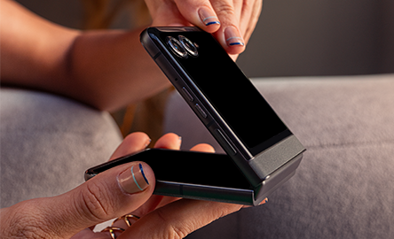 motorola razr 50 | 格安SIM/格安スマホのIIJmio