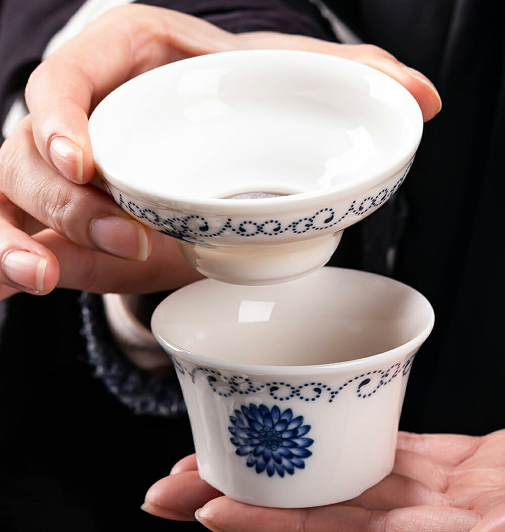 IwaiLoft 透かし模様で茶の色が見える玲瓏磁器 玲瓏磁 白磁 玲瓏 急須