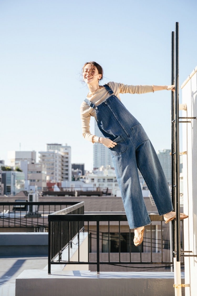 Web限定】高山都×oblekt・辺見えみり×oblekt コラボウェア入荷｜JEANS