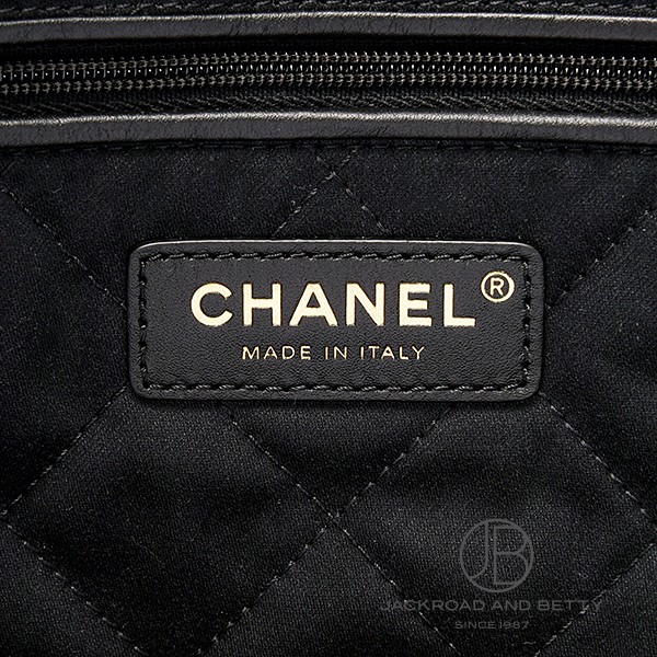 CHANEL 22 スモール ハンドバッグ ブラック 黒[AS3260 B19059 94305
