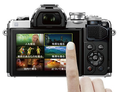 どんなシーンでも5軸手ぶれ補正が“ぶれない高画質”を実現 ミラーレス