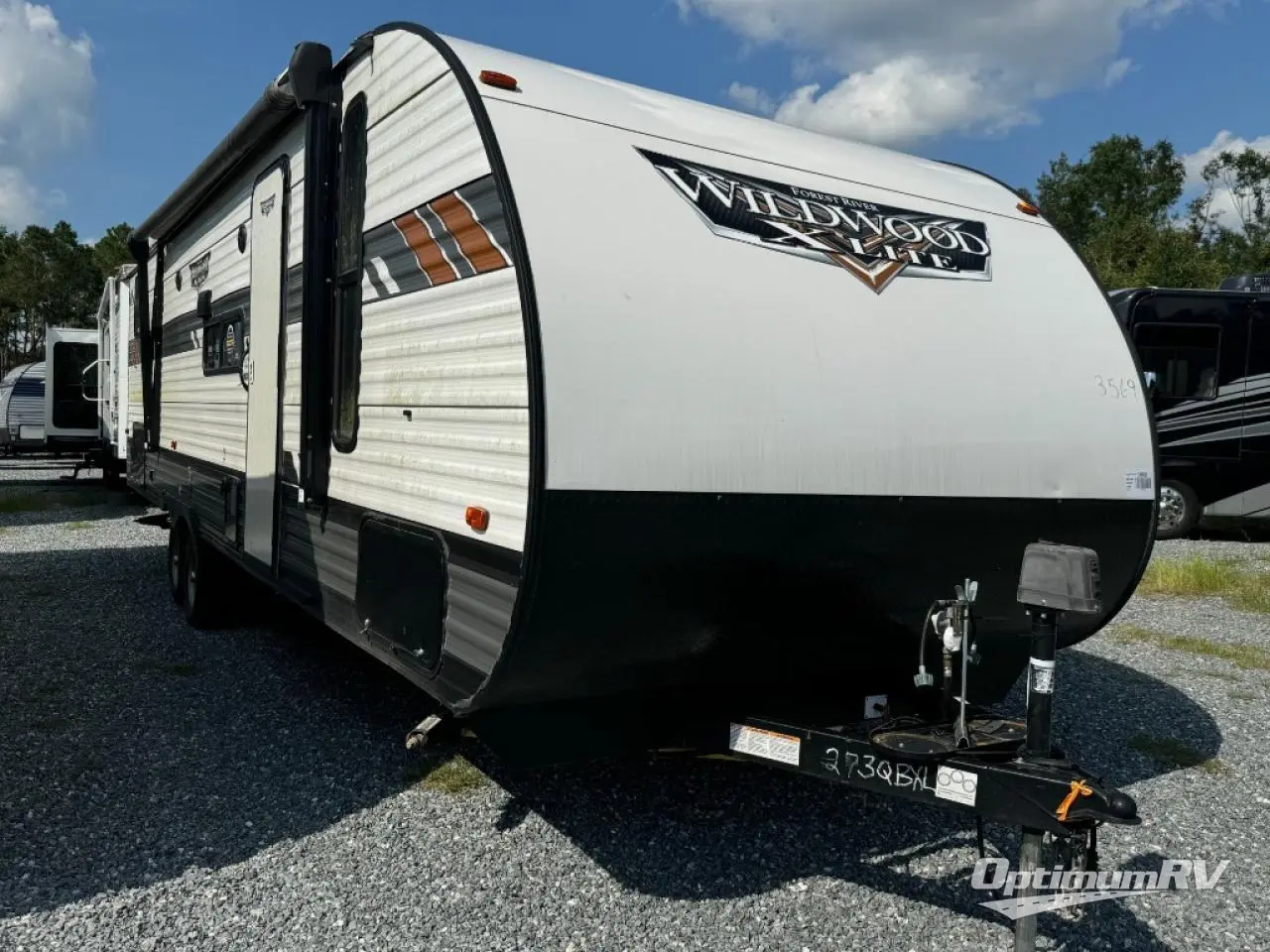 Used 2022 Forest River Wildwood X-Lite 273QBXL Travel Trailer at