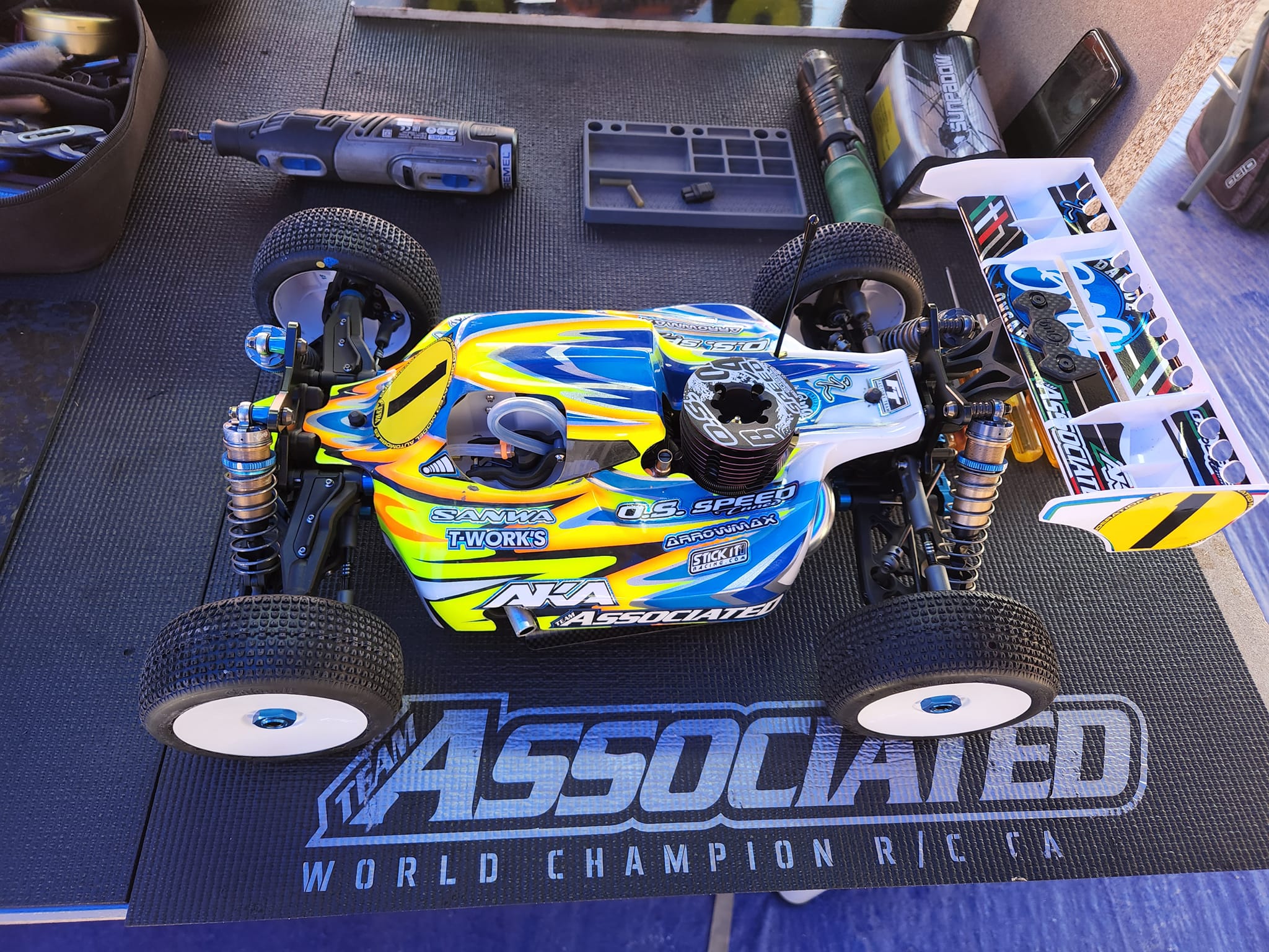 1/8 OS vzb tuned v-spec チャンピオンエンジン 1/8 OS vzb tuned v