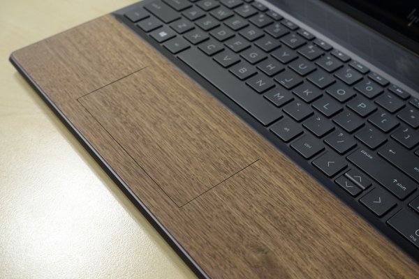 HP ENVY x360 15(インテル)レビュー/15インチ液晶搭載の2-in-1ノートPC