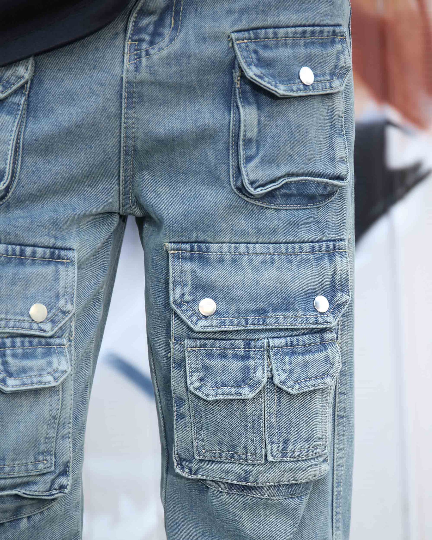 Men's Blue Cargo Jeans with Multiple Utility Pockets – Baggy & Loose