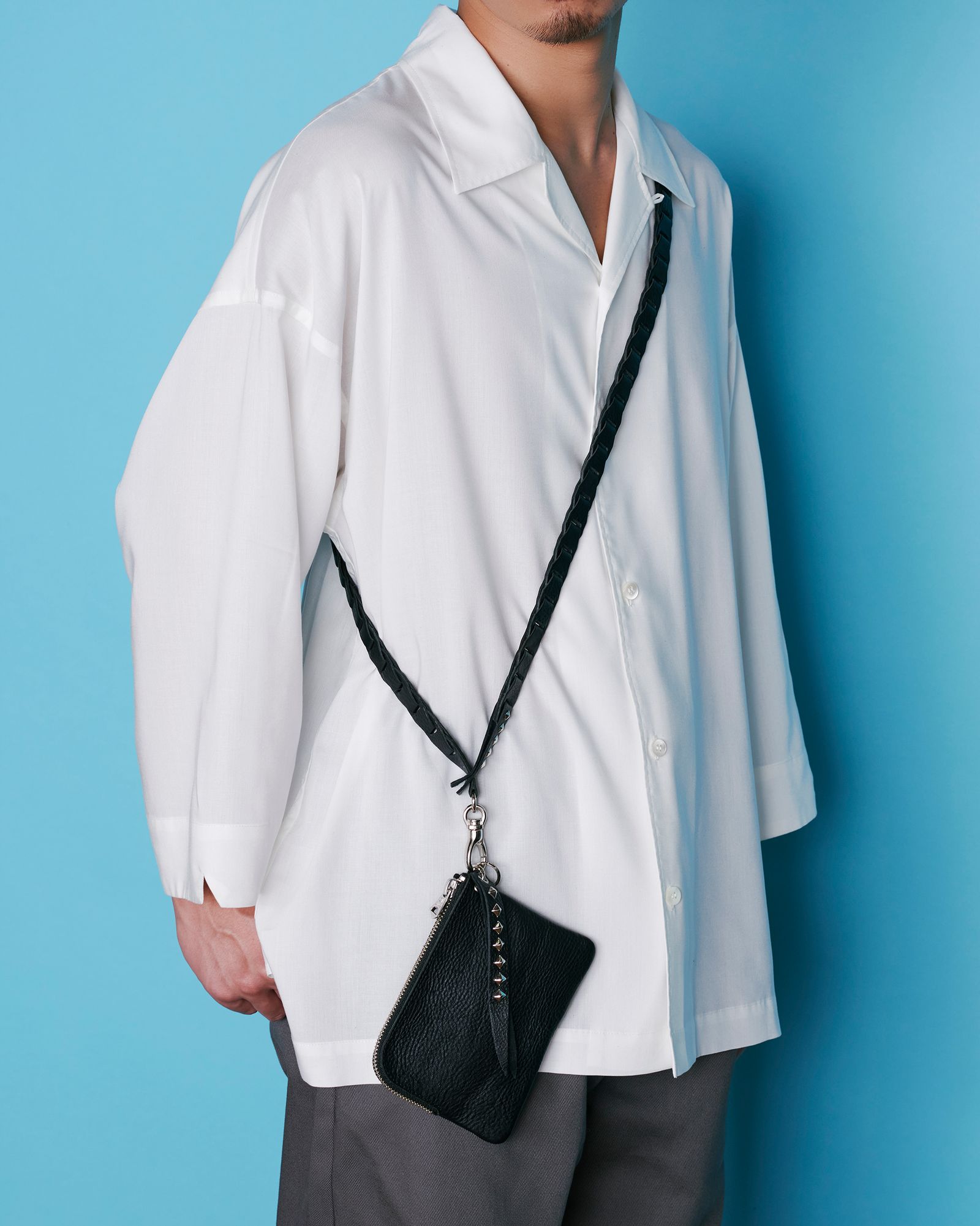 CALEE - PLANE LEATHER WALLET POUCH (BLACK) / プレーン レザー