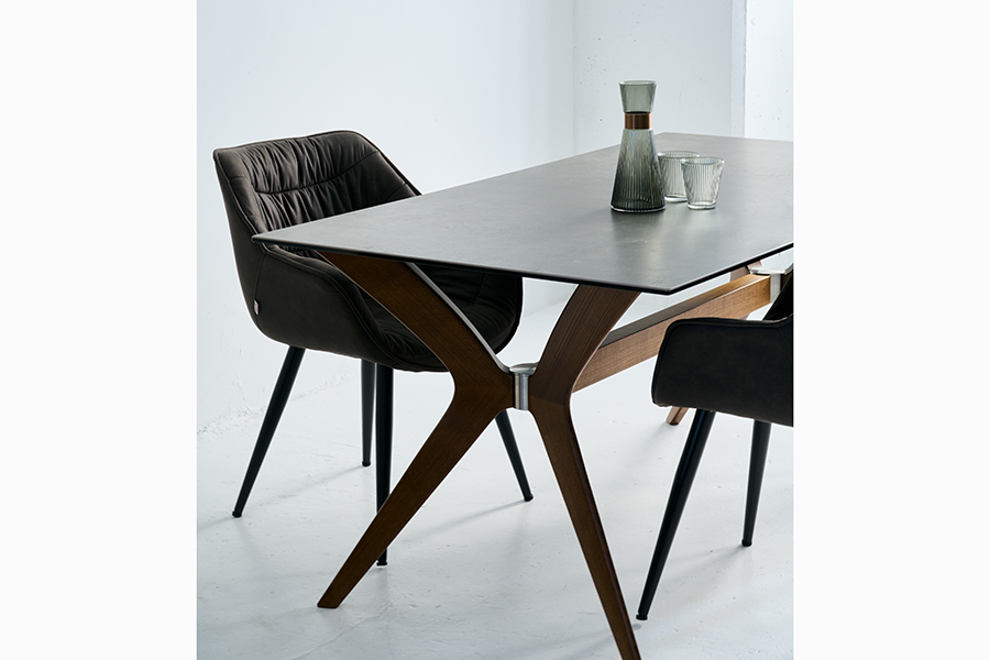 廃番】カリガリス トウキョウ セラミック ダイニングテーブル