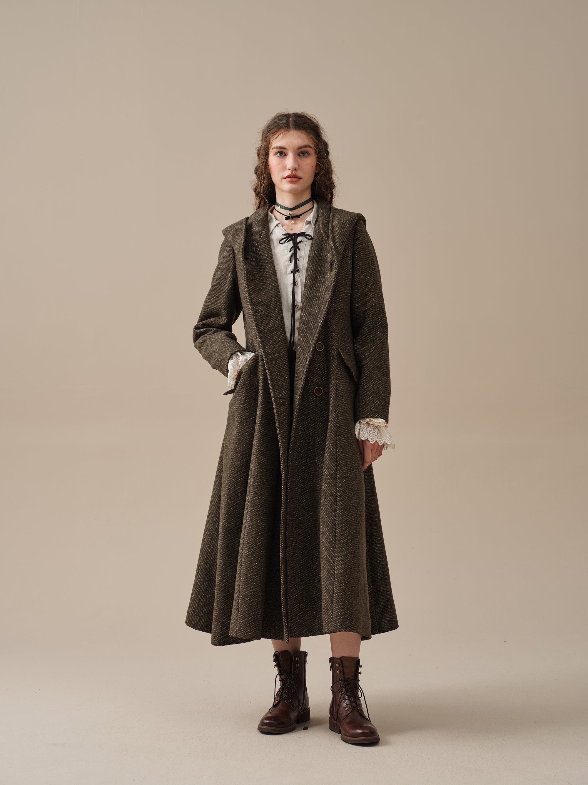 Trista 24 | 100% twill wool hooded coat – Linennaive