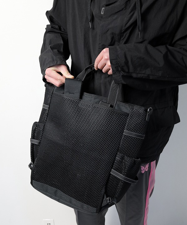 アンドワンダー /and wander 3D mesh 2way tote bag [バッグ(トート