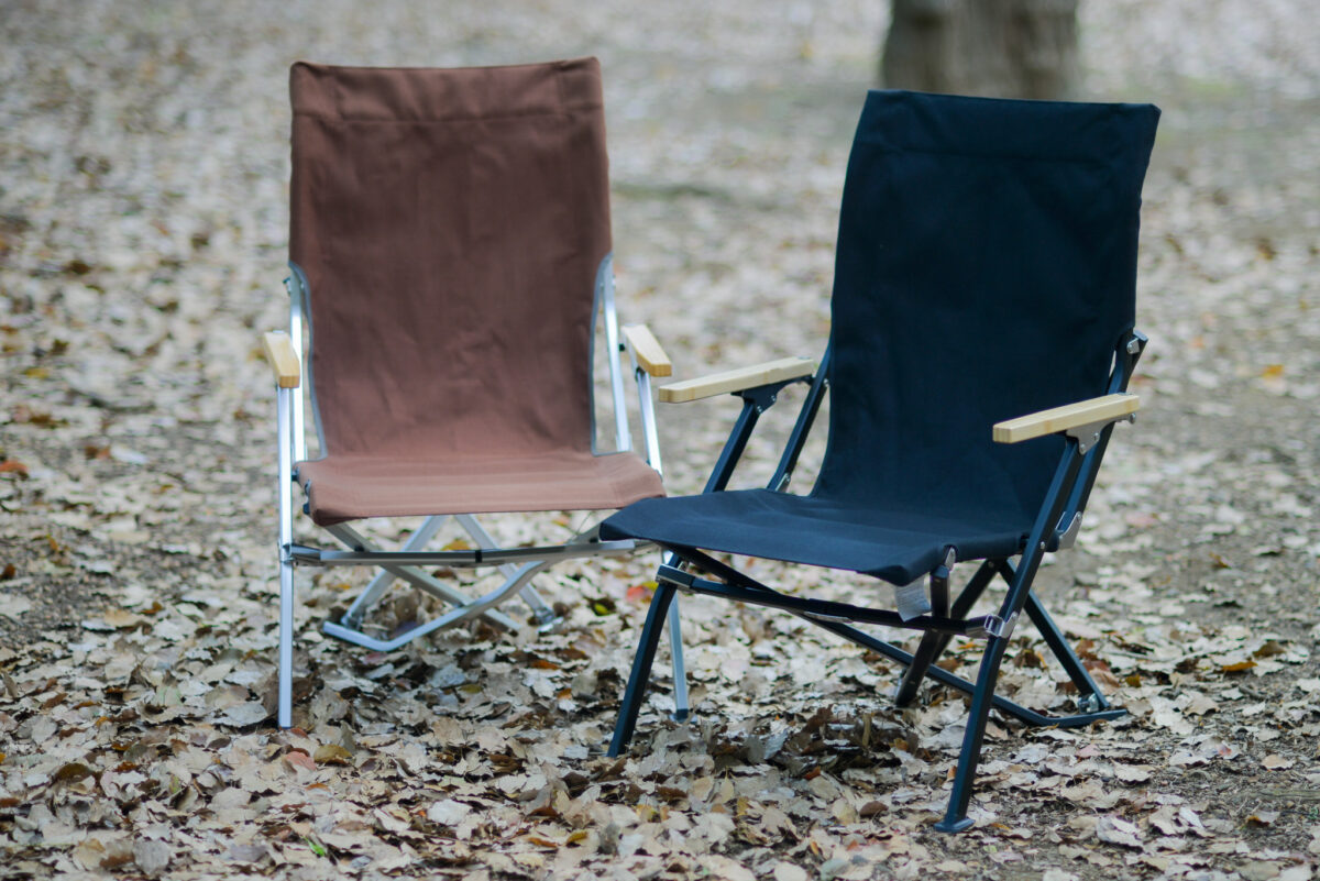 焚火好き必見！ スノーピークから「ローチェア30」の限定カラーが登場