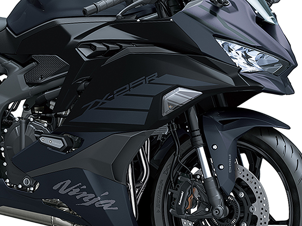 サーキットも街乗りも極める！カワサキ「Ninja ZX-25R SE」2025年