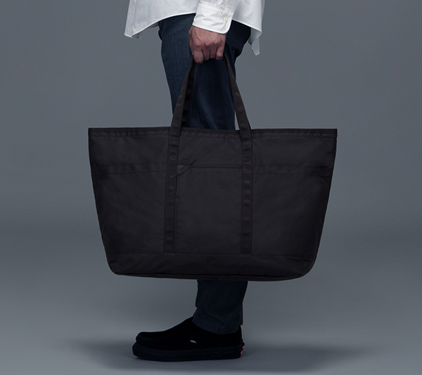 TOTE STANDARD L BLACK | STANDARD | PRODUCTS | MONOLITH ONLINE
