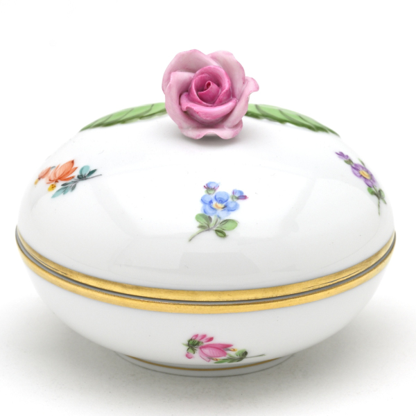 ヘレンド(Herend) 丸形小物入れ(直径:8cm)薔薇飾り ミルフルール(06021