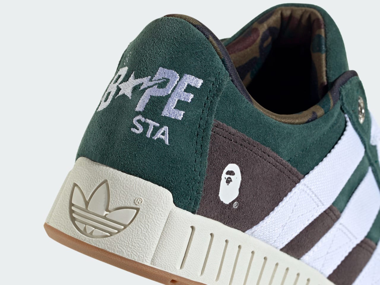 アディダス オリジナルス」と「ベイプ」の最新コラボ！ ボリューム感