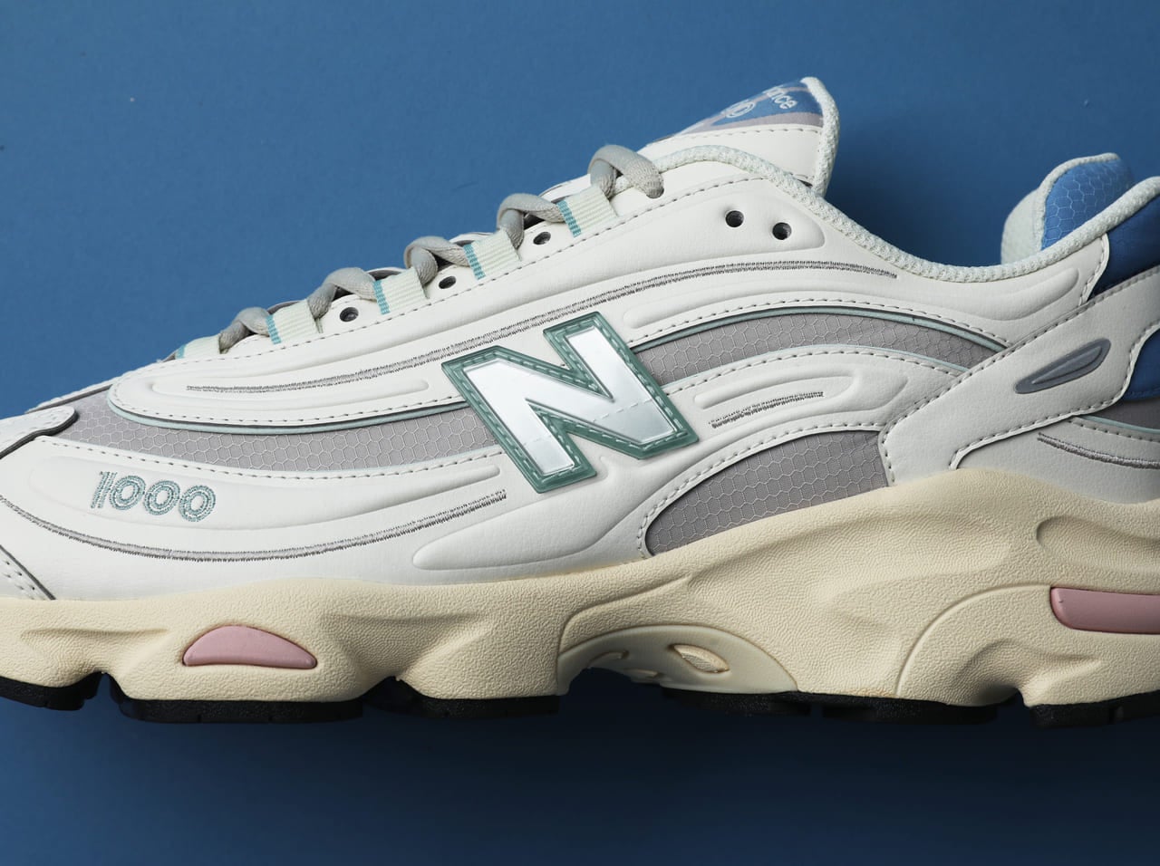 ニューバランス「1000」やナイキ「エア フォース 1」復刻、トリプル