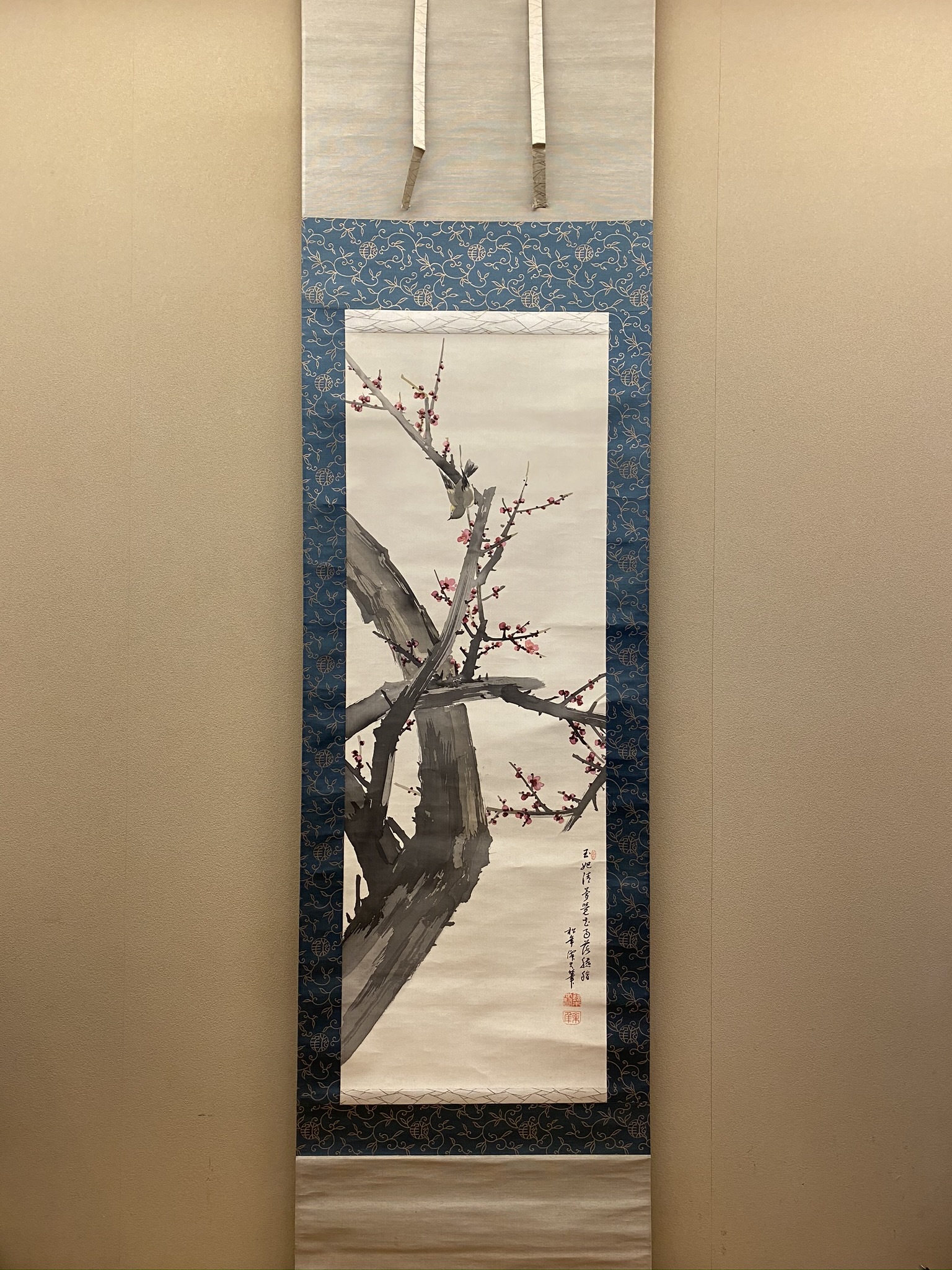 鈴木松年 紅梅鶯図｜古美術・掛け軸の販売・買取・鑑定-松本松栄堂