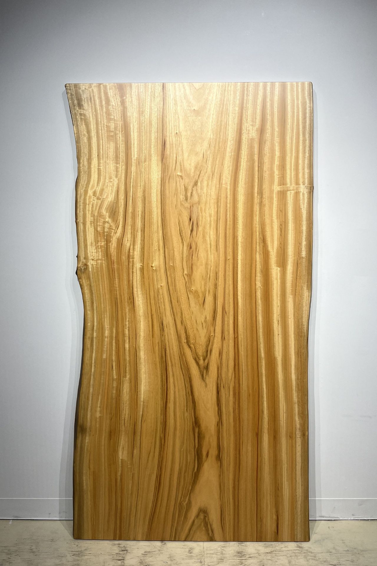 天然木 東京 新宿 東五軒町展示 楠（くすのき）材 一枚板 セール｜一枚