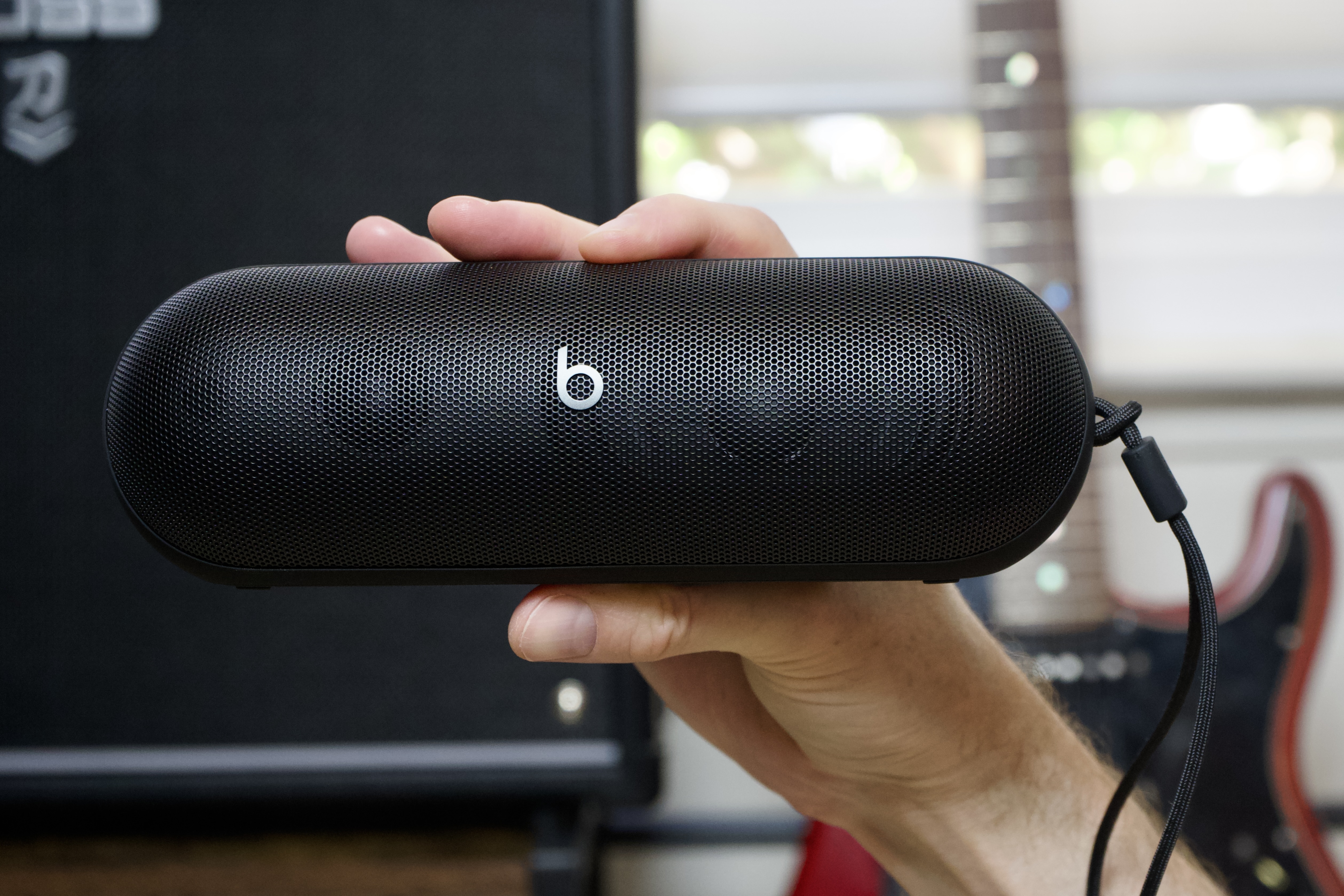 Beats Pill review: A really good speaker that's a firmware update