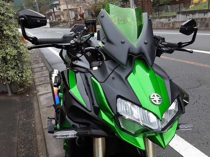 Z H2へのバーエンドミラーの装着のレポート