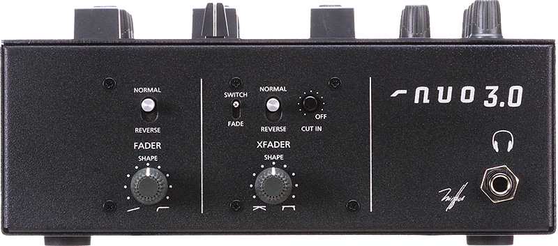 ECLER(エクラー) ／ NUO3.0 内部電圧18Vアナログ激太音質・スクラッチ