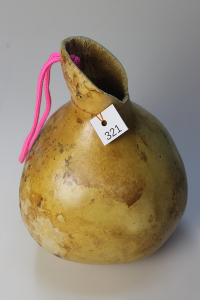 瓢箪・ひょうたん・ヒョウタン販売。乾燥した素材。ハワイアン