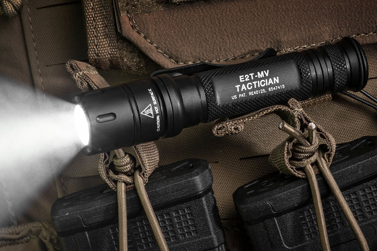 SureFire E2T MaxVision Tactician デュアルアウトプット フラッシュ