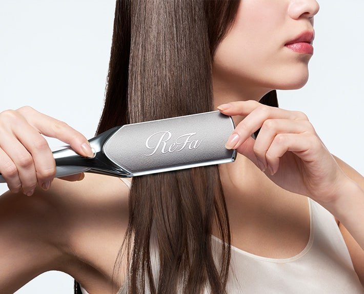 髪のうねり悩みに リファパワーストレートアイロン プロ | ヘア