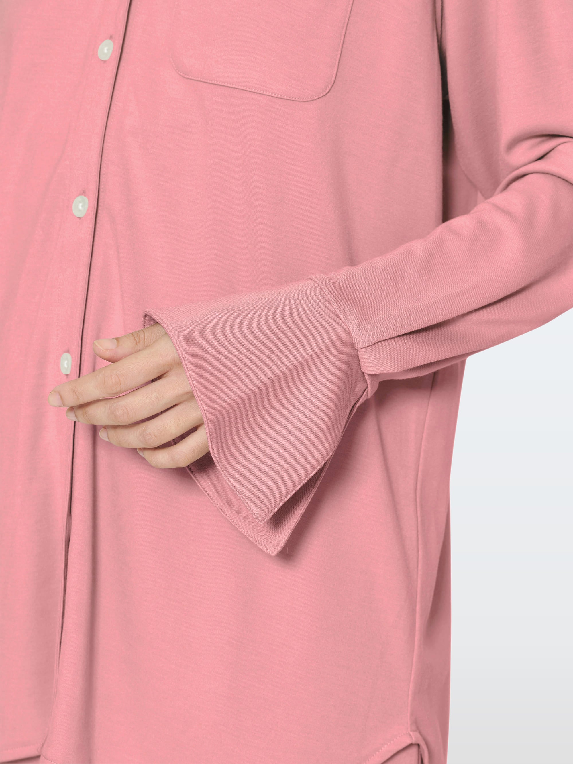 リファバイタルテック モイストスムース スタンドカラースリープウェア