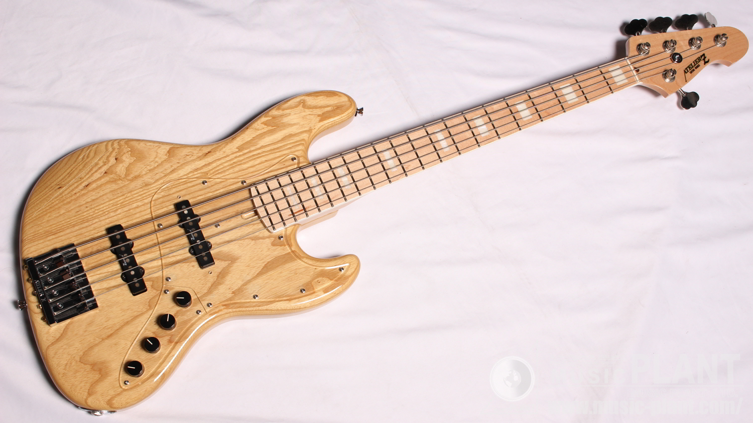 ATELIER Z エレキベースM265 Natural/M中古()売却済みです。あしからず