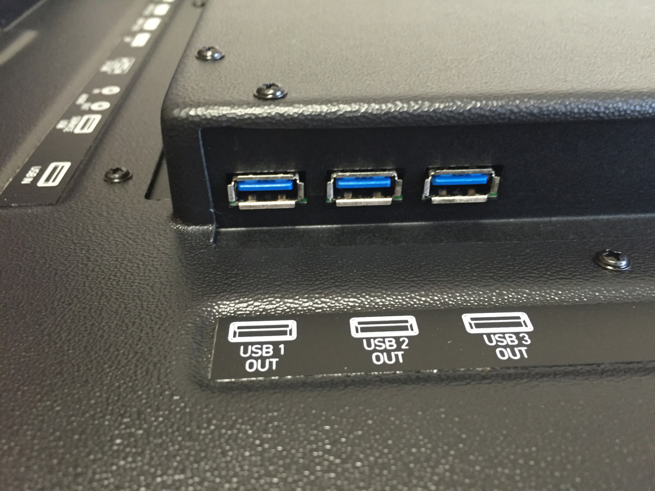 42インチのAH-IPS 4Kディスプレイ買ってみた