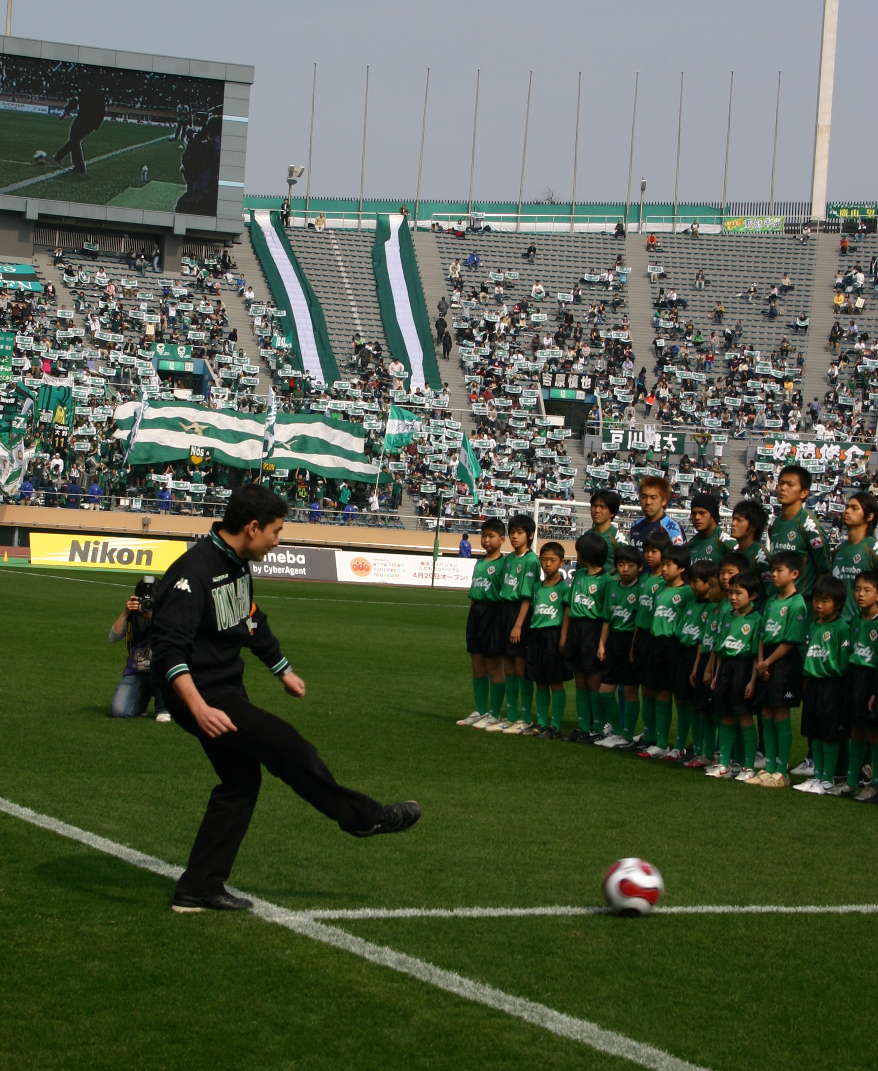 東京ヴェルディ1969開幕戦 キックオフ初経験|ブログ|野口健公式ウェブ