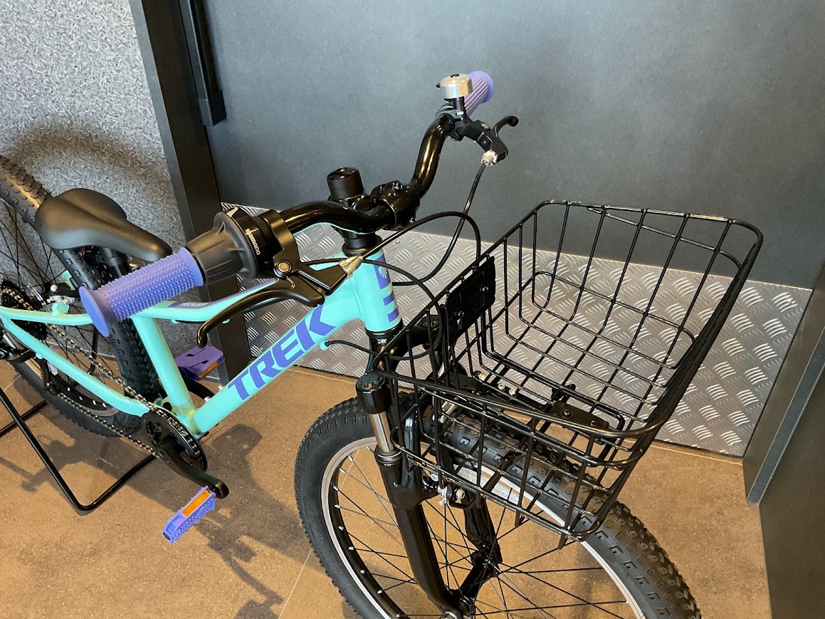 楽々園ご納車バイク！24インチキッズバイク カゴ取り付け＆FXクロス