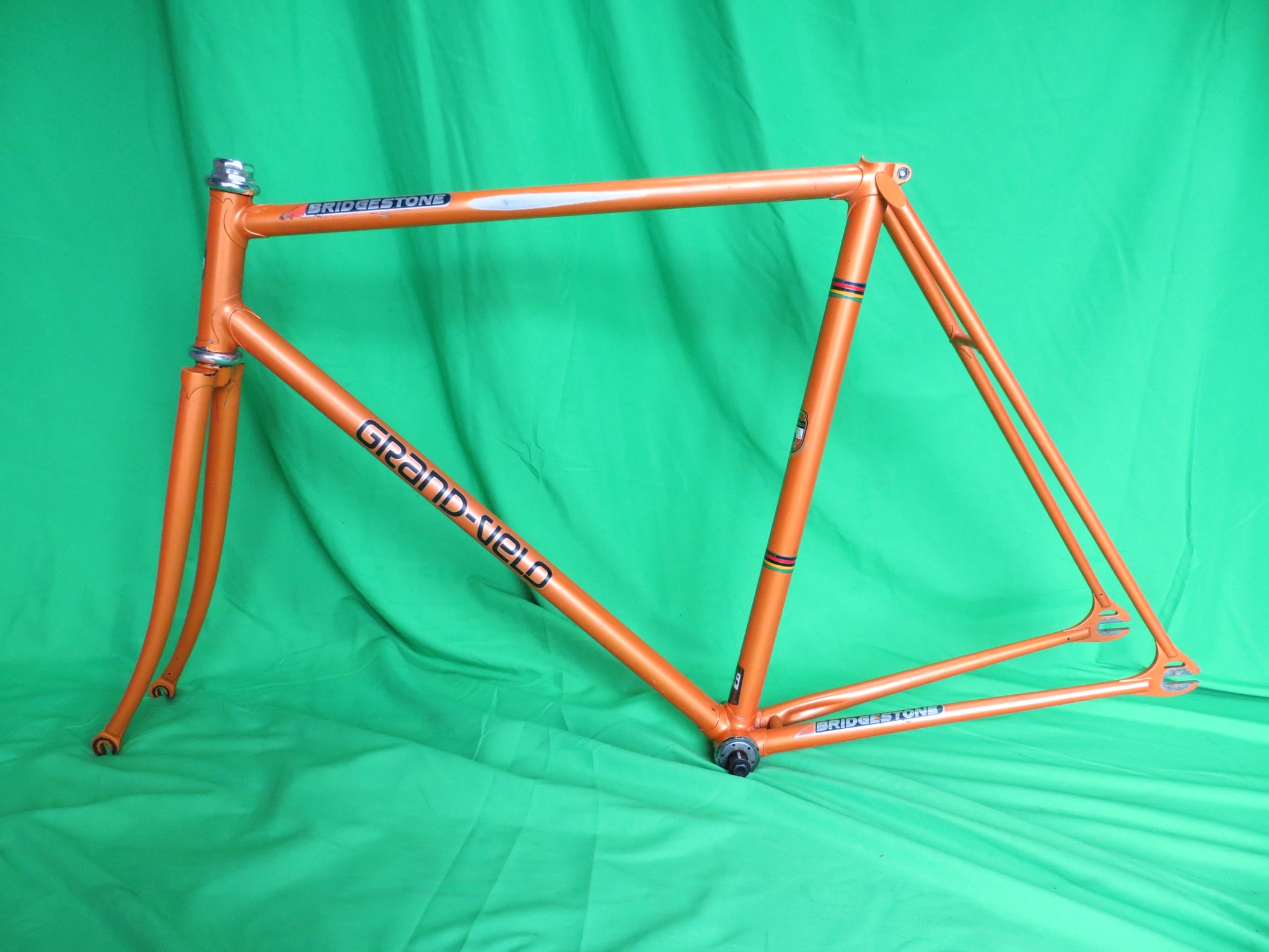 Vintage Grand-Velo Bridgestone Ishiwata 019 // Orange Metallic