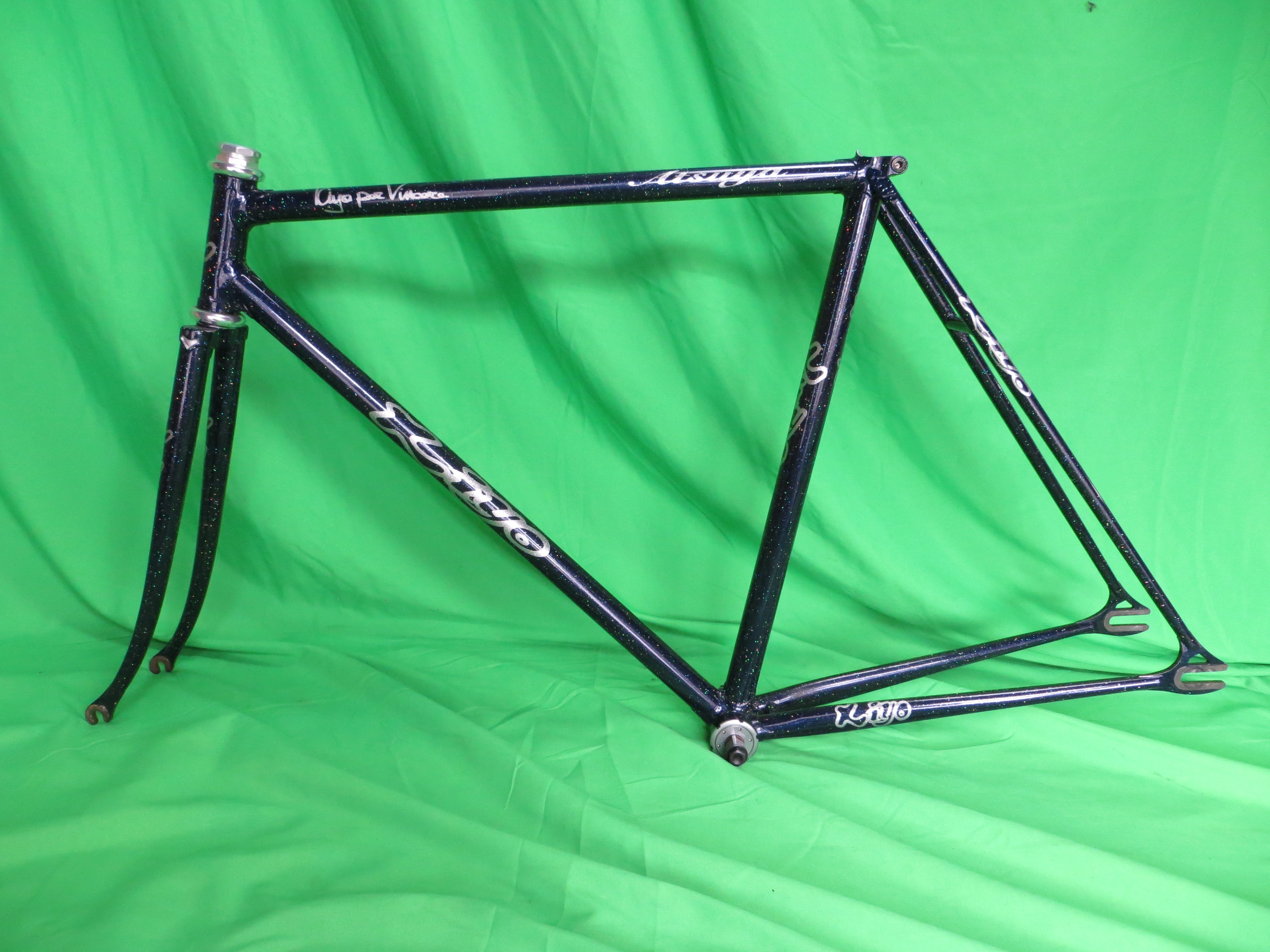 Kiyo Miyazawa // Navy Metallic with Rainbow Flake // 52cm – NJS EXPORT