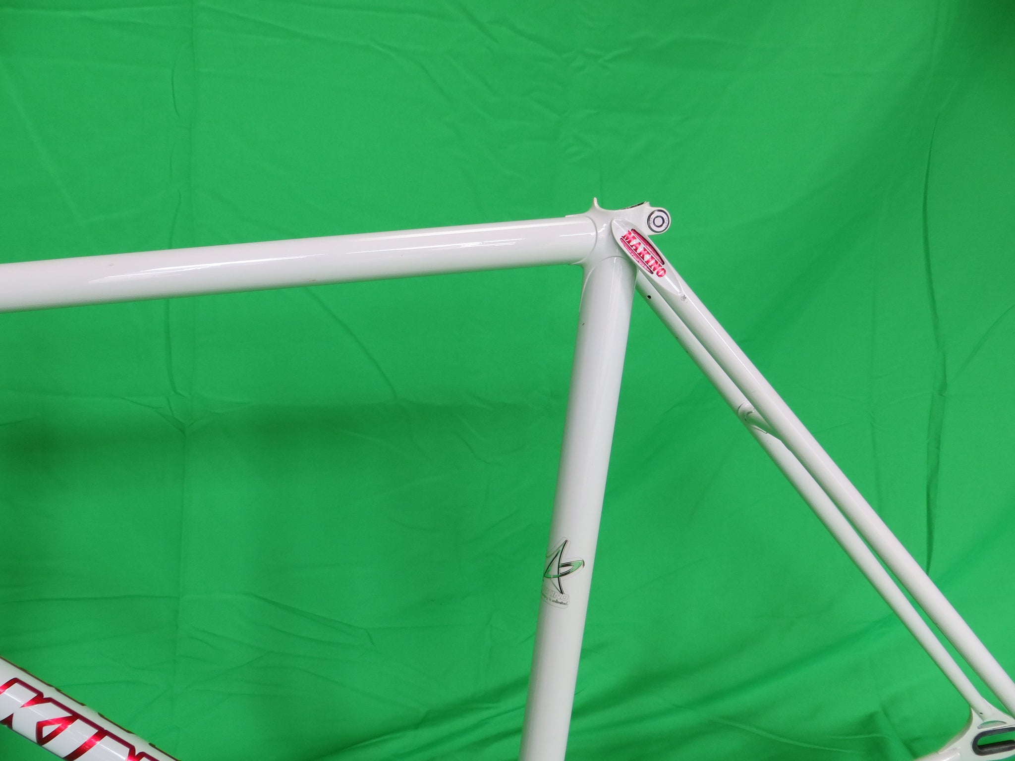 MAKINO // White // 50.5cm – NJS EXPORT