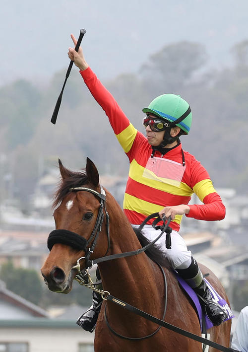 大阪杯】オペラ劇場！攻めの先行 横山和騎手「最高にうれしい、強さ